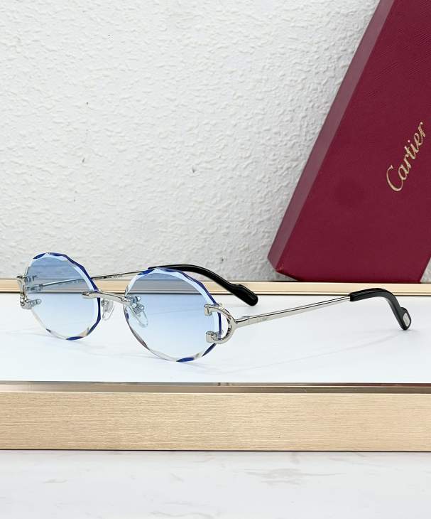 Picture of Cartier Sunglasses _SKUfw79280704fw